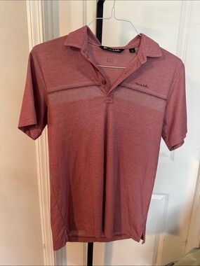 Travis Mathew Men's Heather Brick Polo